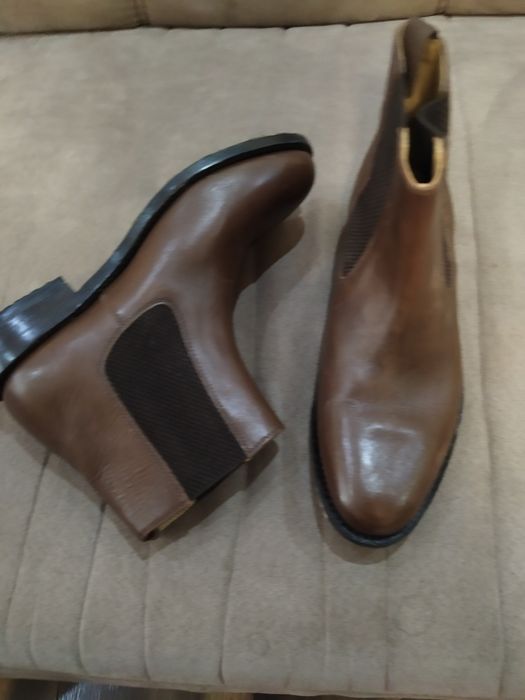 Лофер Sebago  40,5-41 2400нові, лофер Gant 41   800,  Casbia італ крос 41-42 4000 гр  черев Джон Вайт 43 1400 челси 41 950гр,Карло Пазолин 44-45 800гр