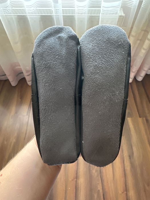 Чешки чорні універсальні