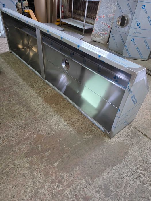 Okap gastronomiczny skośny w dół 250x70x40