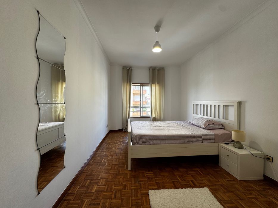 Quartos para Alugar / T3