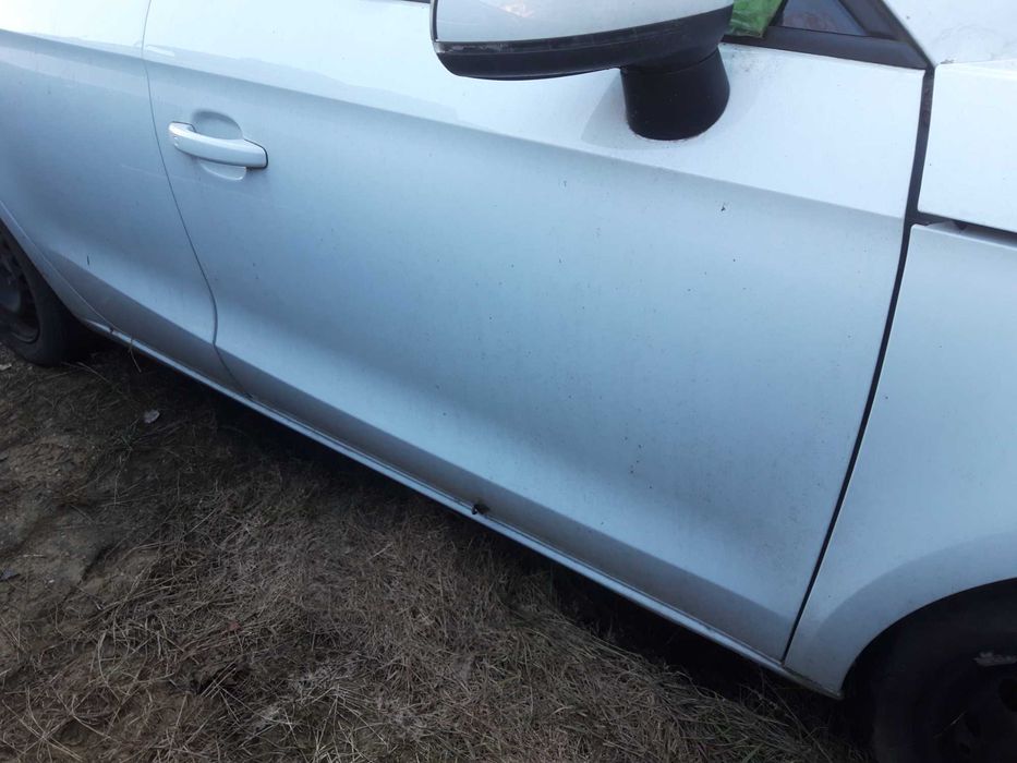Zderzak audi a1 8x0 ls9r kompletny 5drzwi