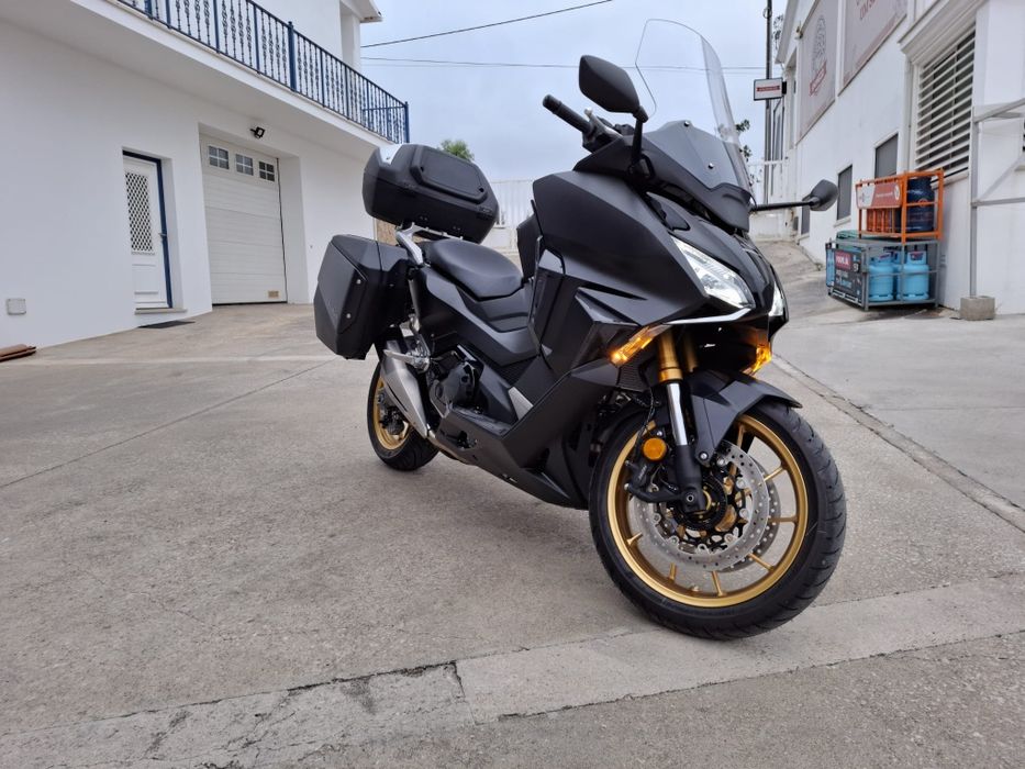 Honda Forza 750 DCT 2 mil kms