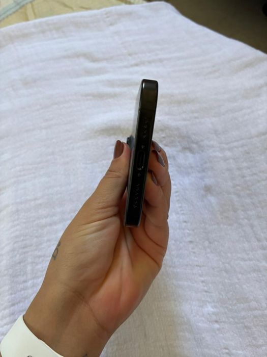 iPhone 16 Pro Max 256GB - 100% bateria - Garantia Apple
