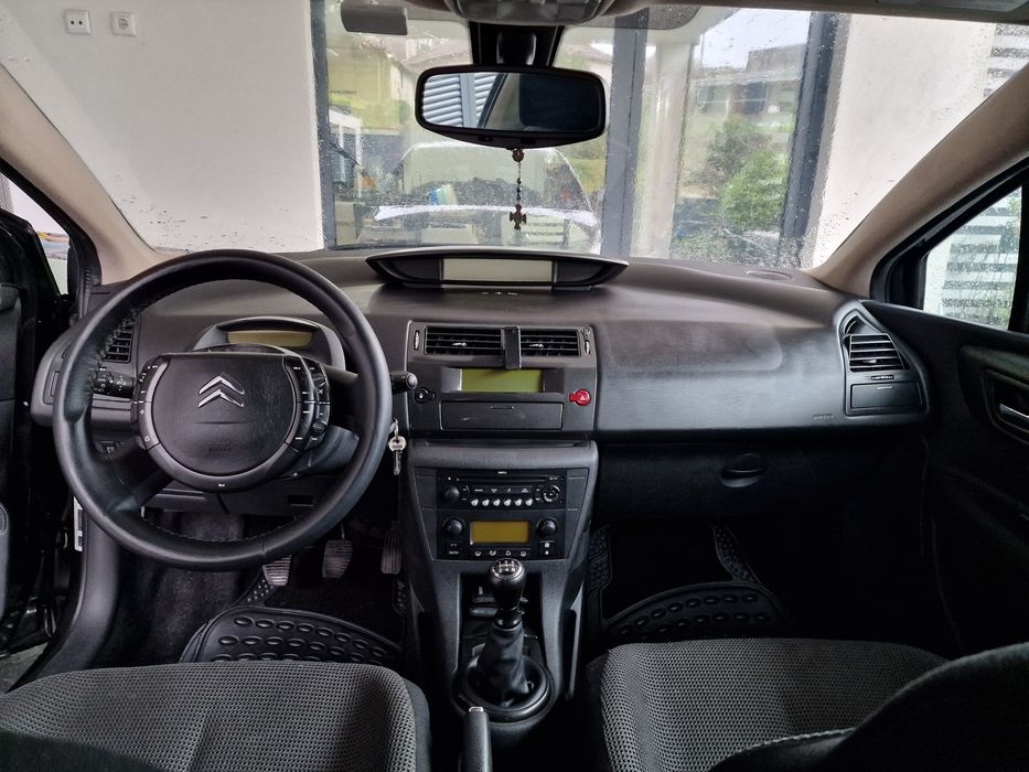 Citroën C4 1.6 HDi VTR – Económico, Fiável e Bem Equipado