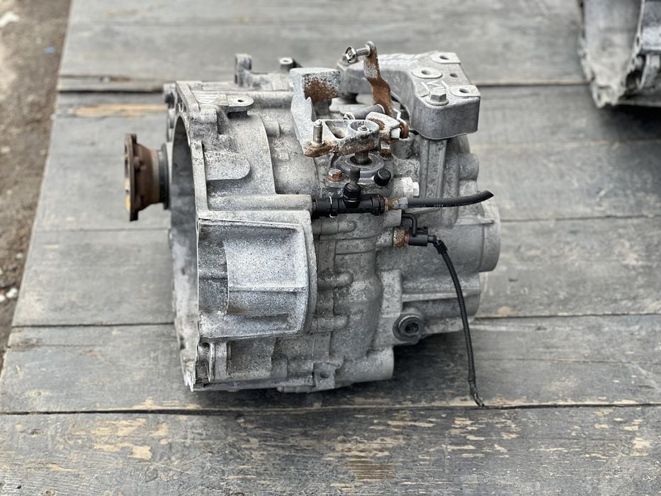 Коробка передач Пассат Б6 2.0 TDI HDV кпп механіка Passat B6 дизель