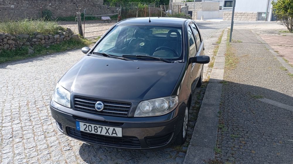 Carro Fiat Punto