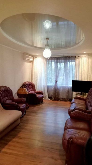 Дім, який обіймає теплом: ТВОЯ квартира 59 кв.м. на проспекті Шевченка