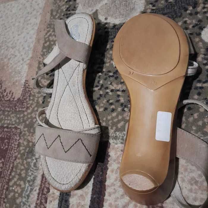 Босоножки на девyшку/Jian Paolo,Derbut pp: 36,5-37,5 Польша.Новые!