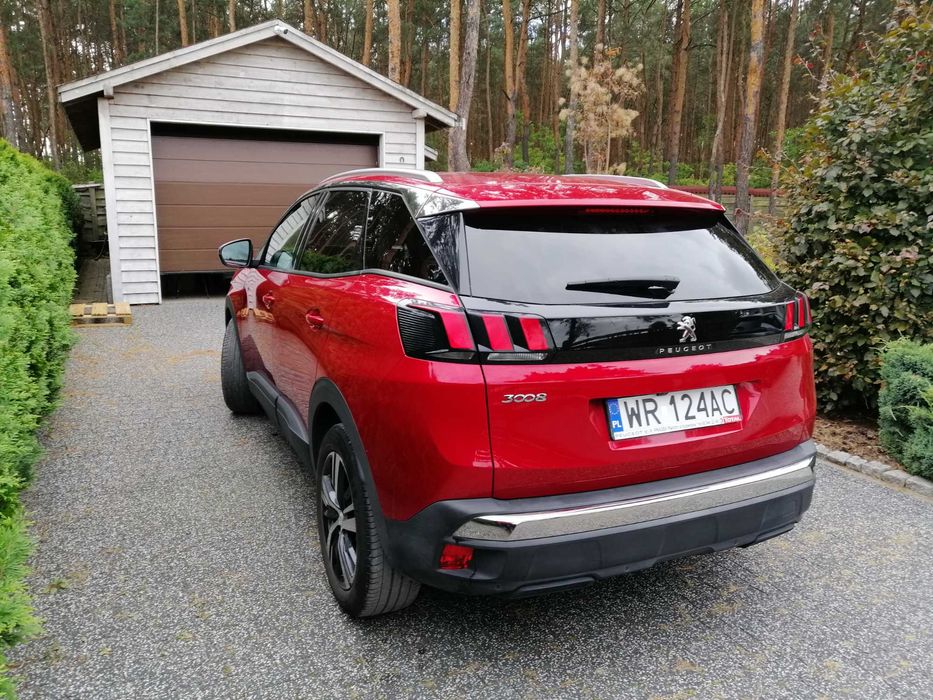 Peugeot 3008 1,2  w ładnym kolorze