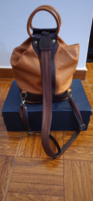 Vendo original mochila.