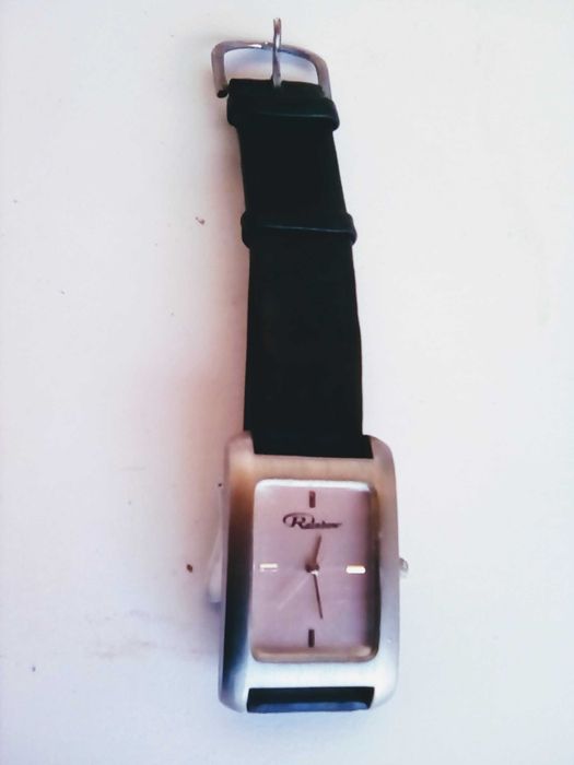 Relógios de várias marcas