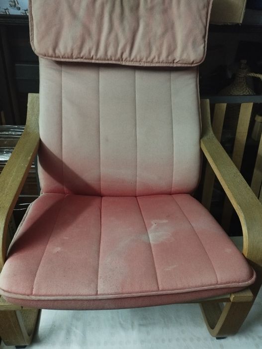 2 Poltronas IKEA vermelho usada