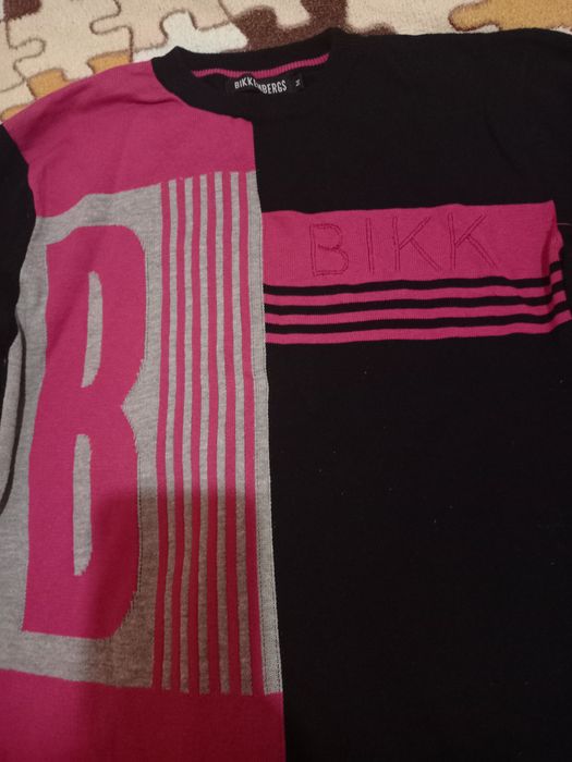 Продам свитер, размер М