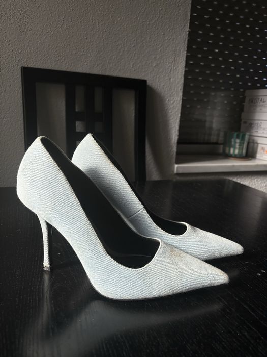 Saltos altos/ botas/ sandalias