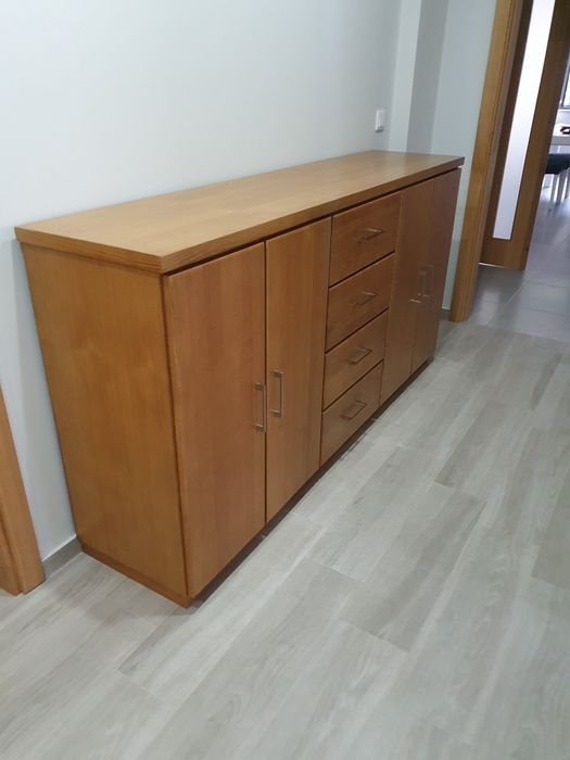 Móvel Aparador em castanho