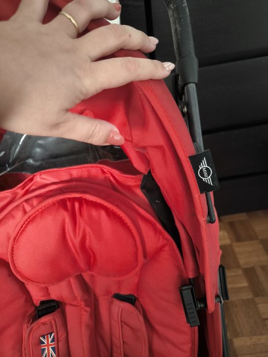 Vendo carrinho de bebé da marca mini