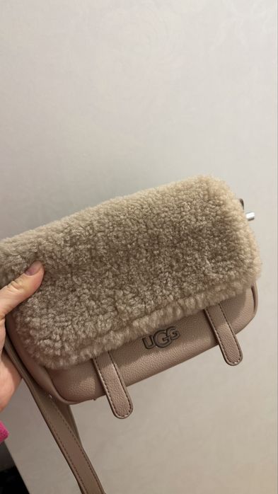 Сумка шкіряна UGG пудрового польору