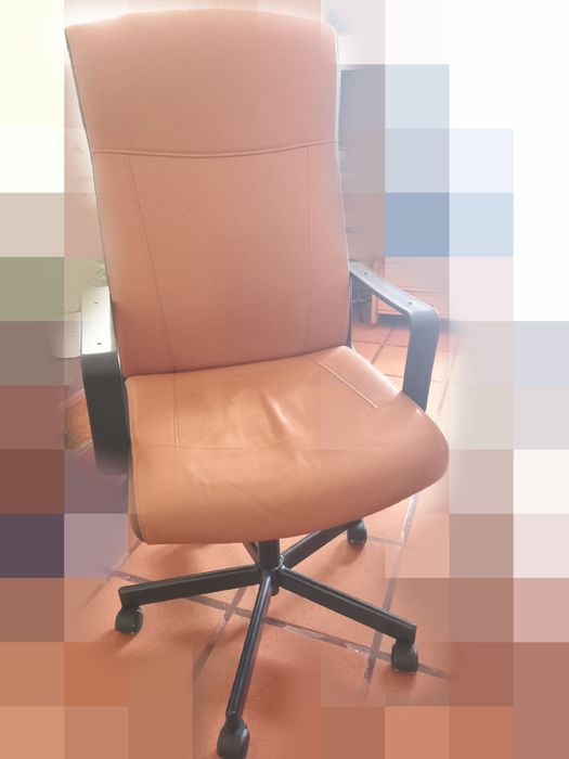 Cadeira giratória, cadeirão, escritório Ikea  MILLBERGET
Cadeira giratória, Murum castanho dourado