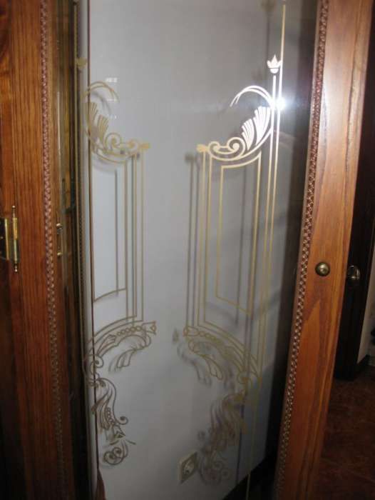 Móvel com relógio de pé para sala de Jantar em Carvalho