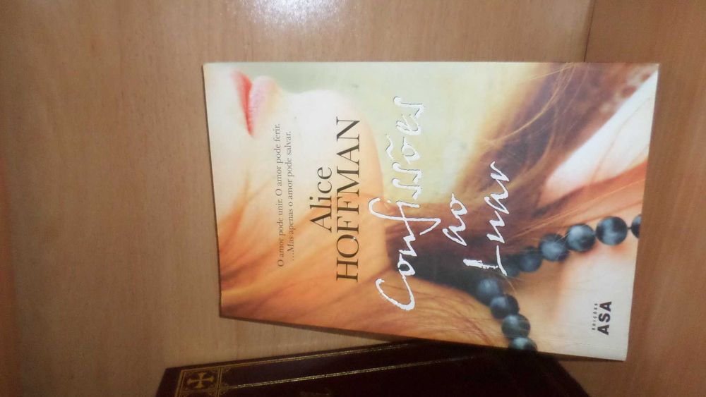 Confissões ao Luar  de Alice Hoffman