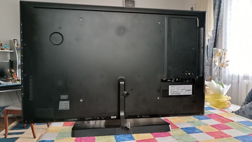 Продам телевізор Philips 42.