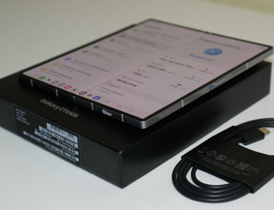 Samsung Galaxy Z Fold6 12GB/1TB Silver Shadow – Bez blokad | 10 cykli ładowania | Stan idealny