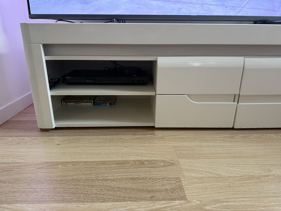 Szafka pod telewizor tv biała połysk / mat