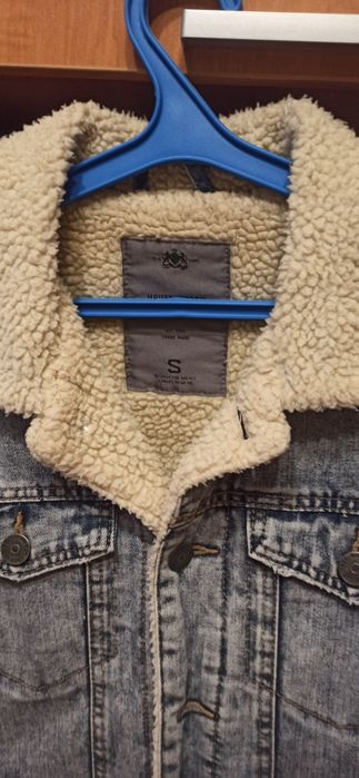 Продам курточку + подарунок(жилетка)