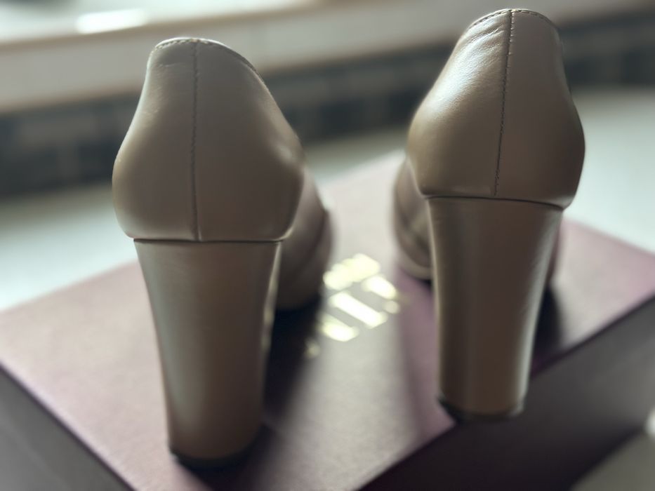 Buty na obcasie