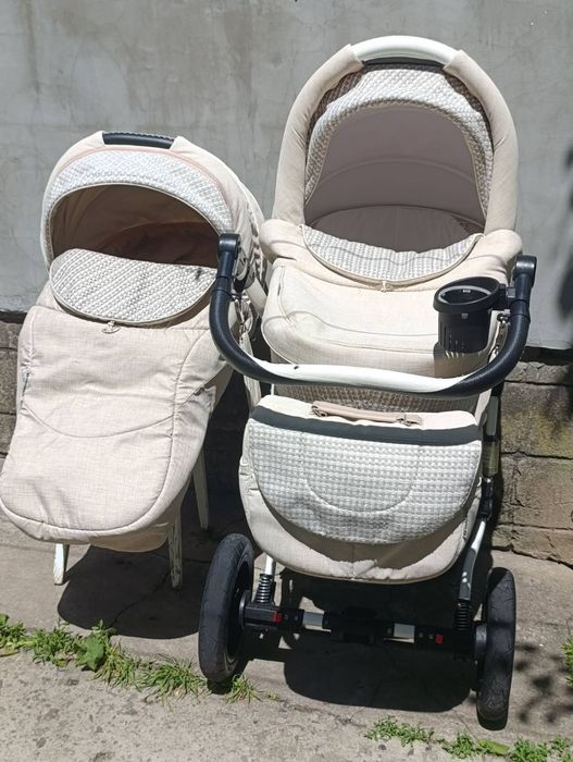 Продам  надійну коляску 2в1!!!