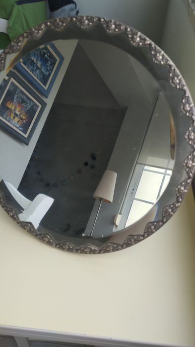 Espelho com rebordo em prata, antiguidade