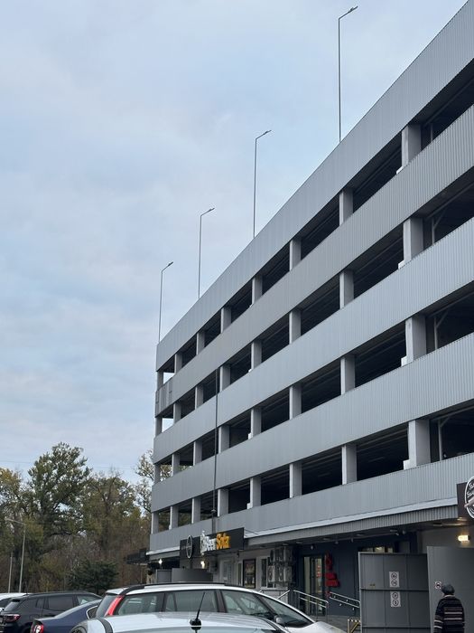 Продам місце на паркінгу, ТОРГ !! 2 поверх , Миру 28.