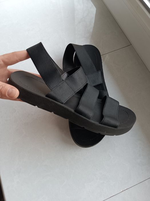 Босоніжки,босоножки,сандалі