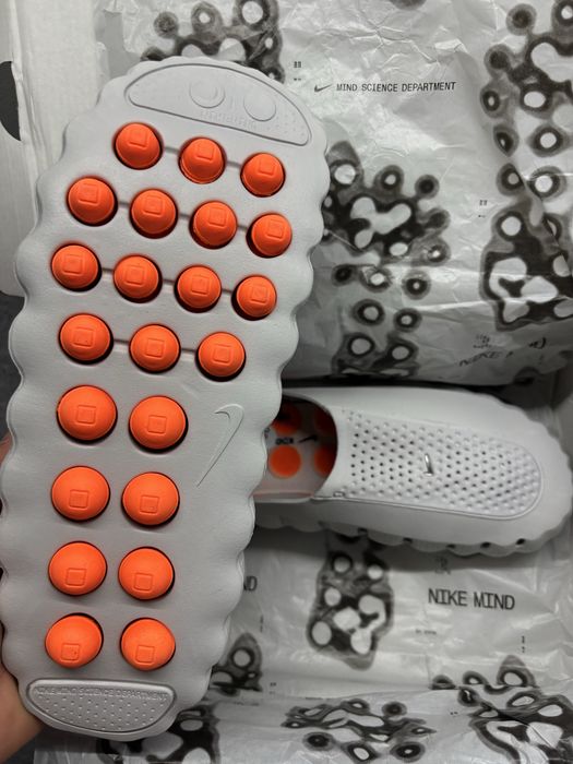 Klapki nike mind 001