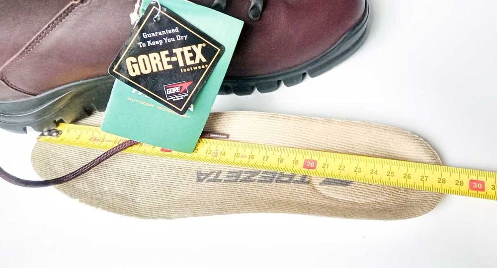 Buty TREZETA  43 eu 9 uk wkaldka mierzona 28 cm trekkingowe Skóra NOWE