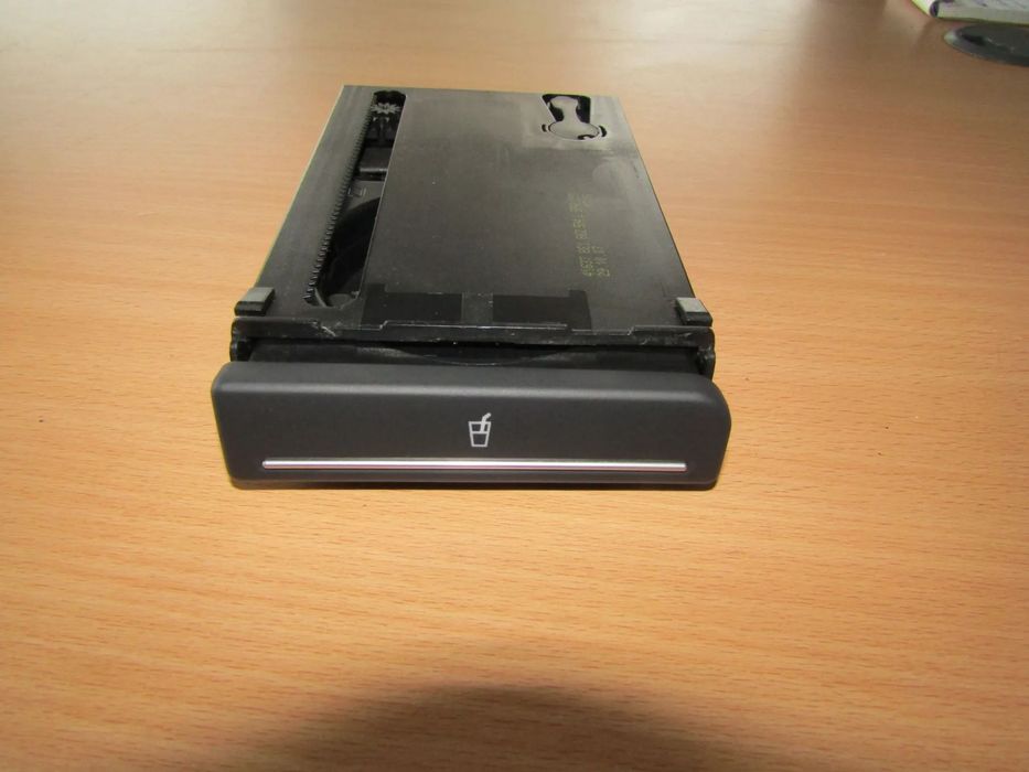 Porta copos Audi A4 B6 / B7 ano 2001 a 2007(original  usado)
