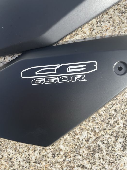 Tampas laterais Honda CB650R