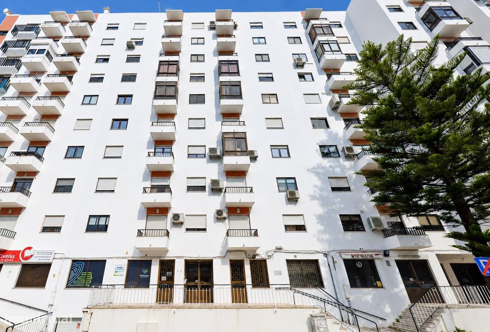 T1 Mobilado | Cozinha Equipada | Elevador | Odivelas | Disponível Já