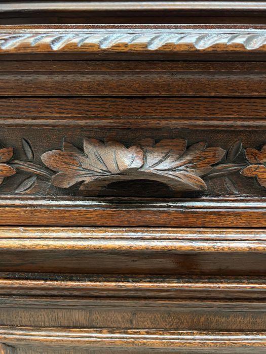 Kredens dębowy stylowy