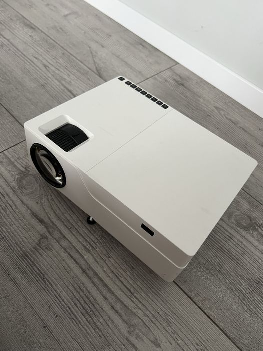 Проектор TouYinger M18 Plus