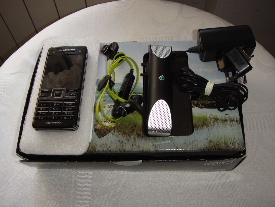 SONY - Eriksson ,,,  C- 902  Blac