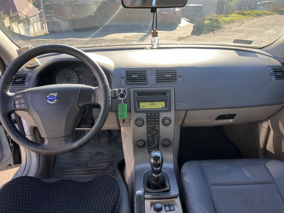 Вольво v50 2.0td