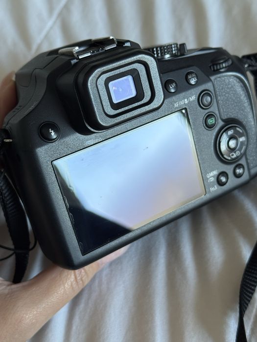 Panasonic LUMIX DC-FZ85 / FZ80 – Zoom 60x (20–1200 mm) + Vídeo 4K