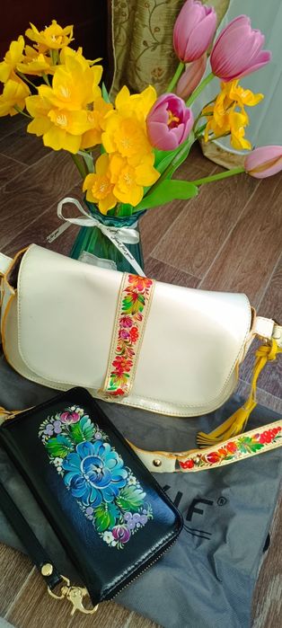 Продам женскую сумку с петриковской росписью