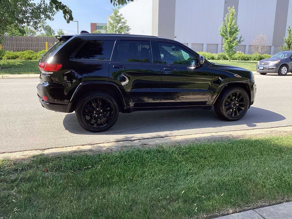 Jeep Grand Cherokee Altitude      2018