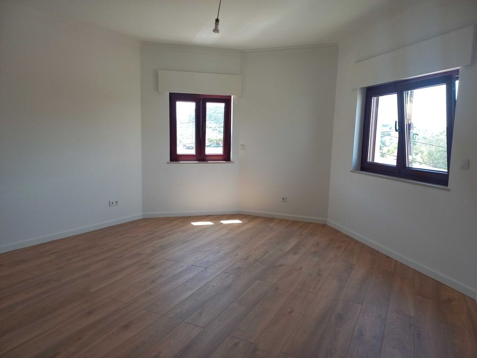 Venda T3 Duplex Area 328m