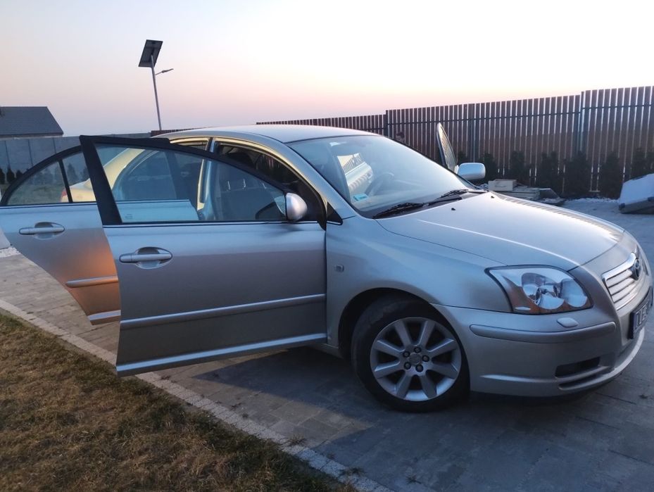 Toyota avensis t25 1.8