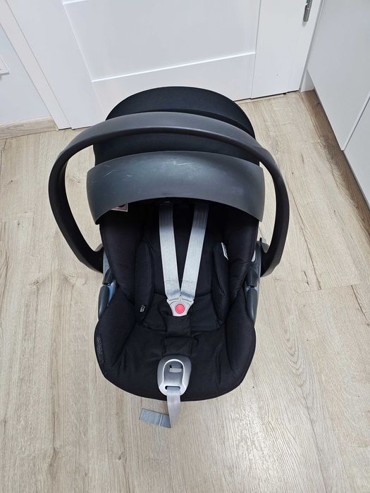 Cybex Cloud Z i-Size + obrotowa baza ISOFIX Cybex