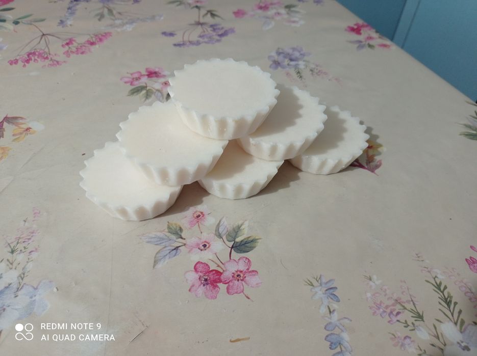 Продам  свіжий козячий лой (топлений жир). Не пересилаю