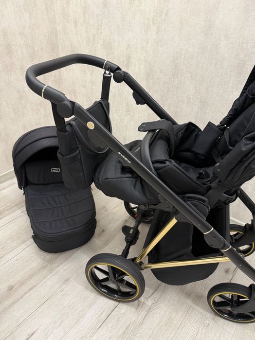 Продам коляску Adamex vasco